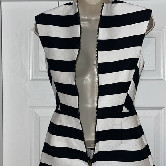 Miss Selfidge Sleeveless Dress with Pockets. Black and White Striped. Size 4. - Picture 7 of 12